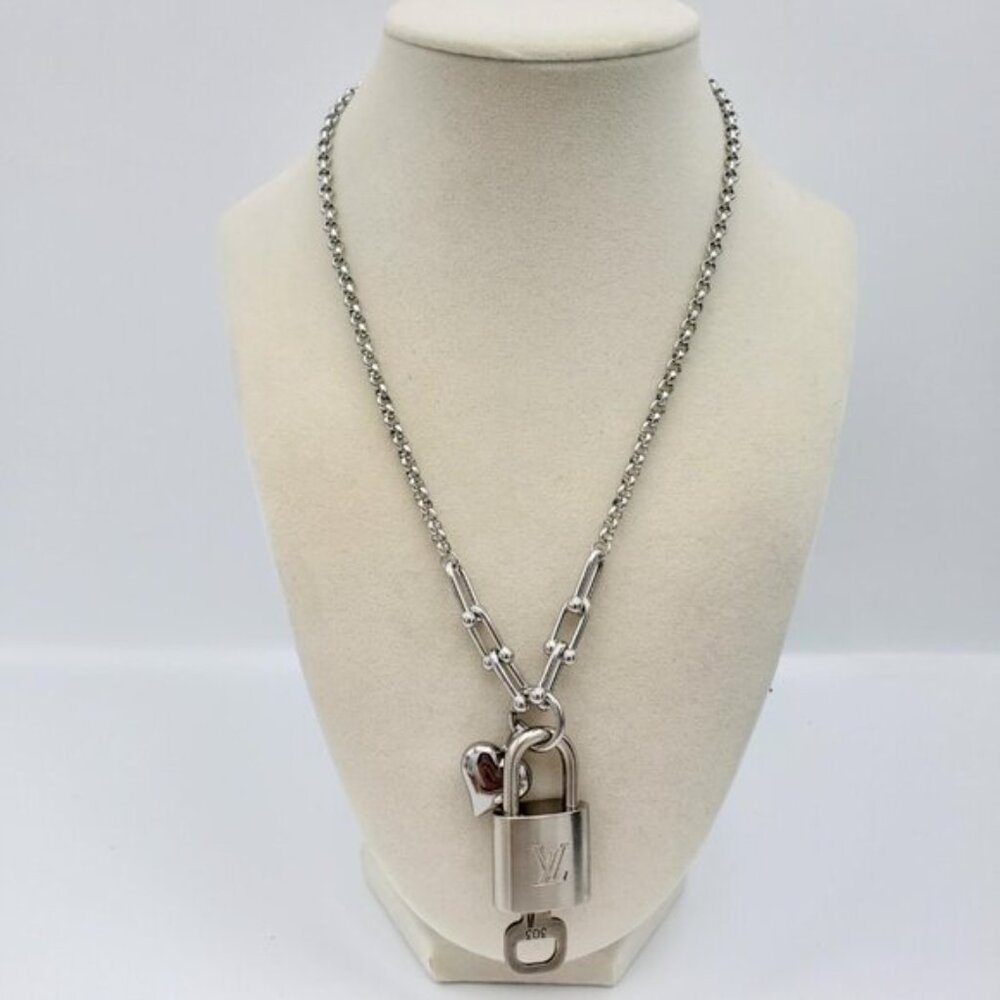 Stainless Steel Silver-Plated Necklace with Authentic Louis Vuitton Padlock - Picture 8 of 12